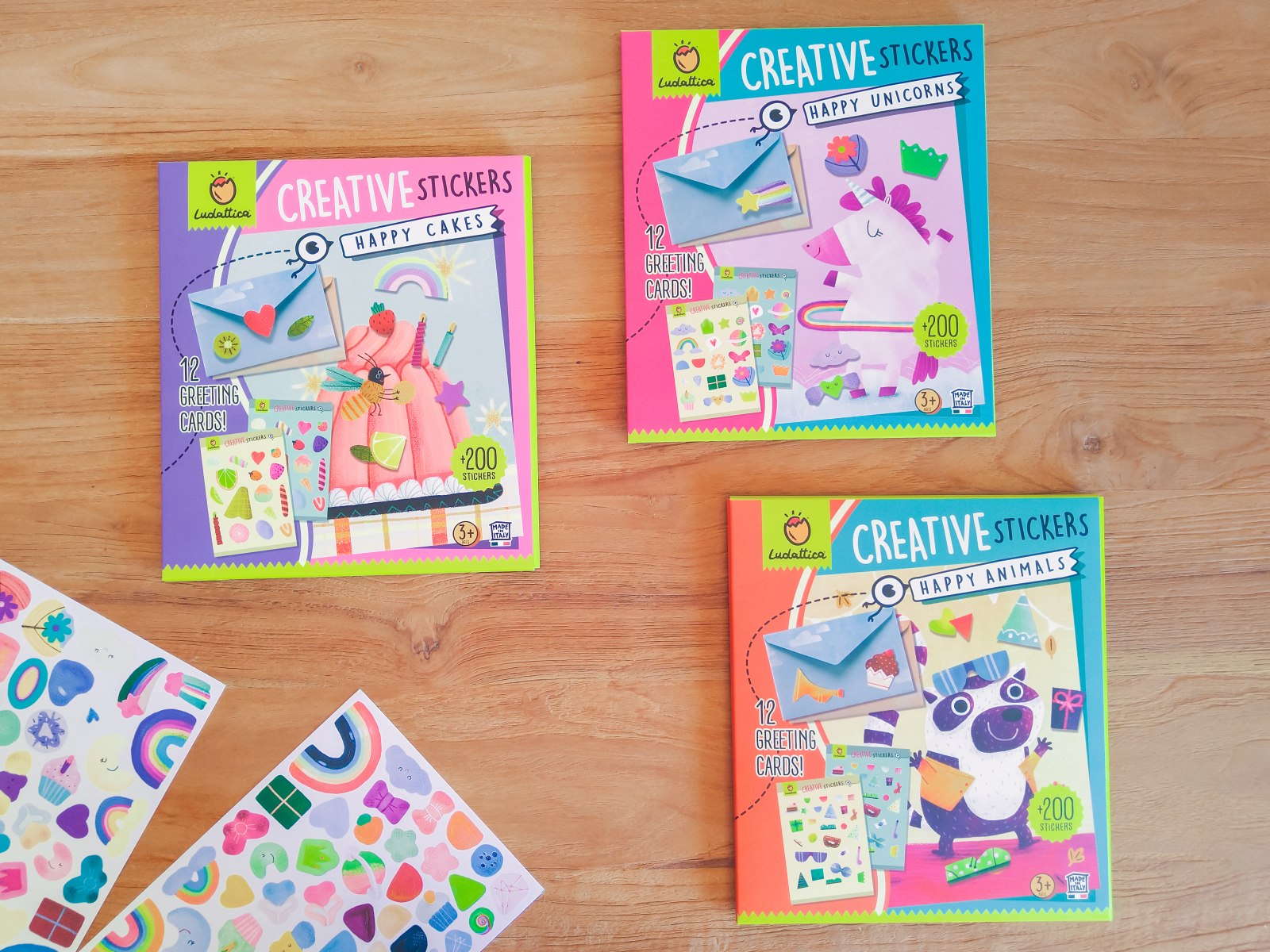 Creative Stickers, giocare con i biglietti d'auguri Gli ultimi giochi creativi illustrati per Ludattica