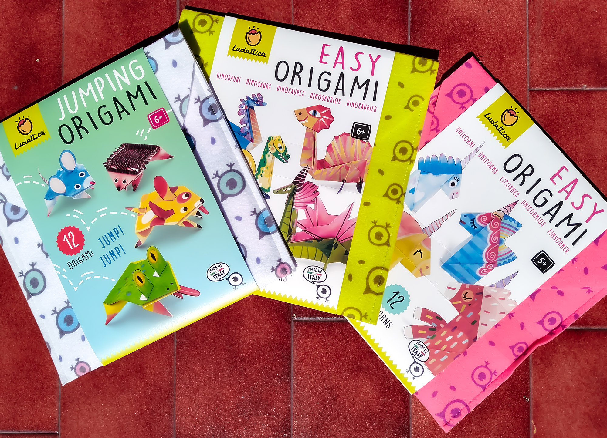 Uniconrs, Dinosaurs and Jumping Origami More illustrated paper games